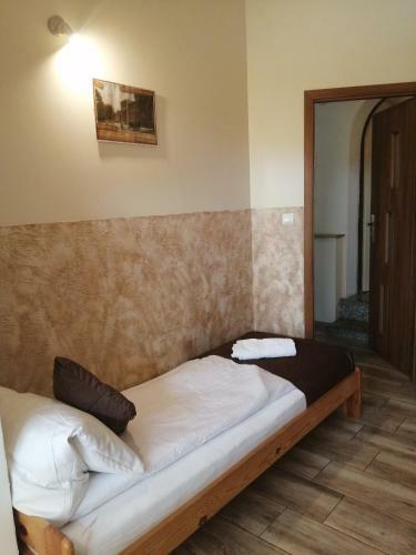 Hostal Apartament I Pokoje Go?cinne Gniezno