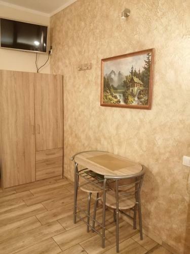 Hostal Apartament I Pokoje Go?cinne Gniezno