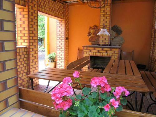 Hostal Apartament I Pokoje Go?cinne Gniezno