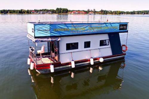 Houseboat Poland - P?ywaj?cy Domek Na Mazurach