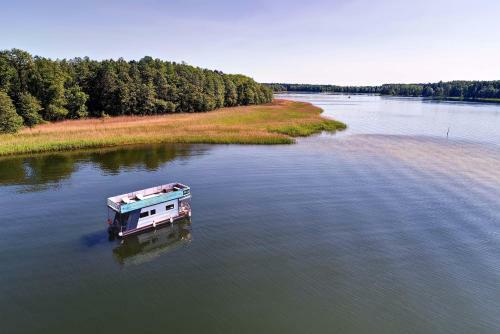Houseboat Poland - P?ywaj?cy Domek Na Mazurach