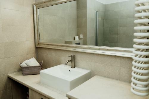 Apartament 4 ?agle