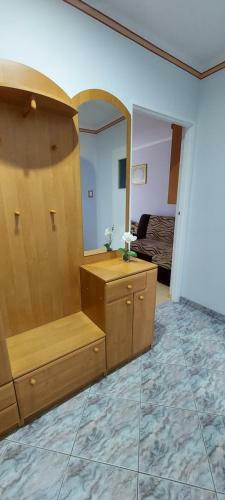 Apartament Almi