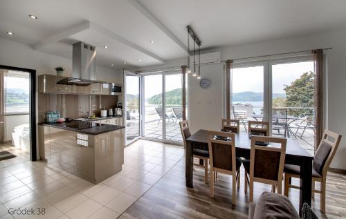 Apartment S?oneczny Gr�dek 38