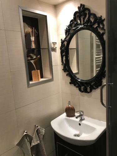 Apartament W Domku