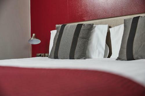 Hotel Yarnfield Park Training And Conference Centre