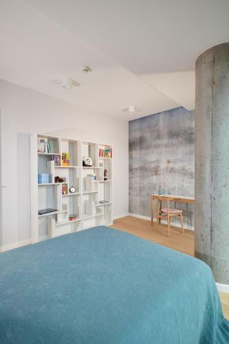 Aparthotel Square - By The Sea