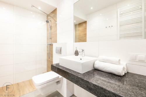 Flatbook - City Center Spa Apartments
