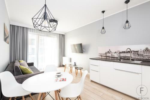 Flatbook - City Center Spa Apartments