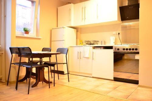 Cozy Apartment By The Old Town