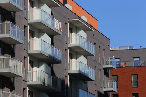Apartlogy Aura2 78 - Experience Intelligent Living While Travelling