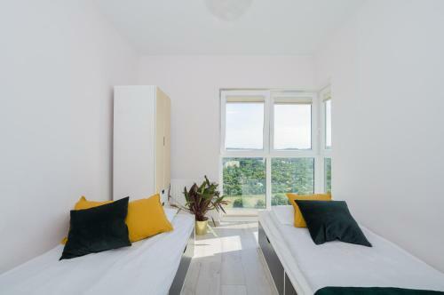 Feel Summer Vibes At 3br Panoramic View Apartment