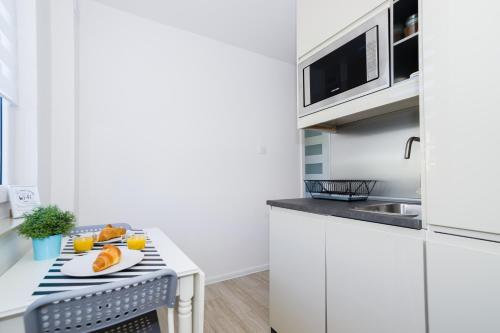 Discover Beaches From Quiet Relaxing Apartment For 6