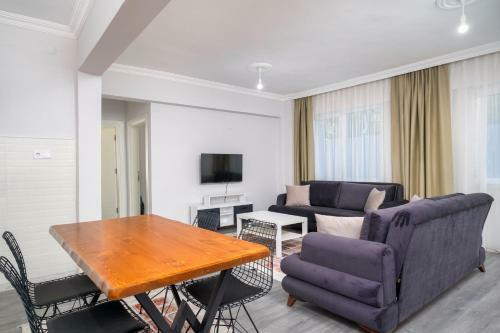 Twin Palms Apart Hotel