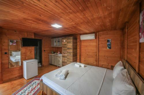 ?eker Bungalov