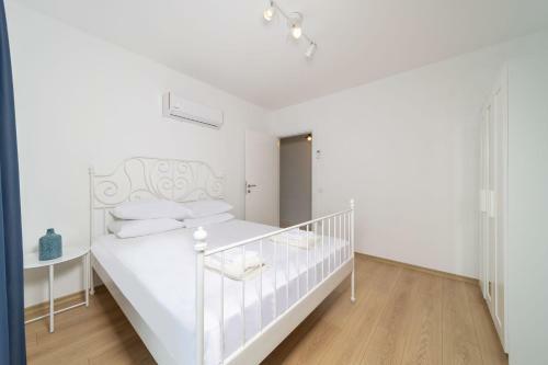 Magnificent Villa With Private Pool And Gorgeous View In Alanya