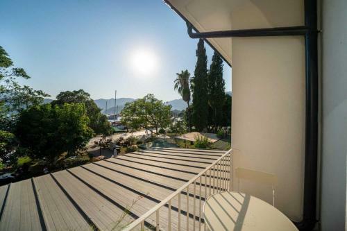 Apartamento Epocasa Gocek / Stylish Seafront Suites