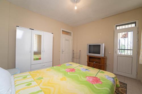 Peaceful Villa With Garden In Gocek, Fethiye