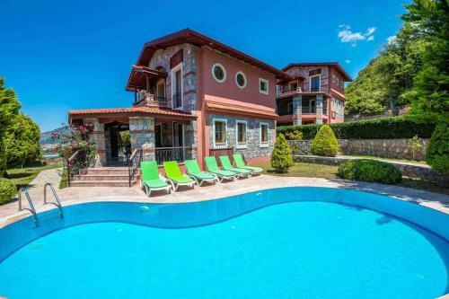 Peaceful Holiday At Villa Suncity 2/�l�deniz