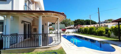 Beautiful 4-bed Villa Beril With Private Pool