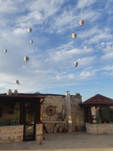 Megaron Cave Hotel