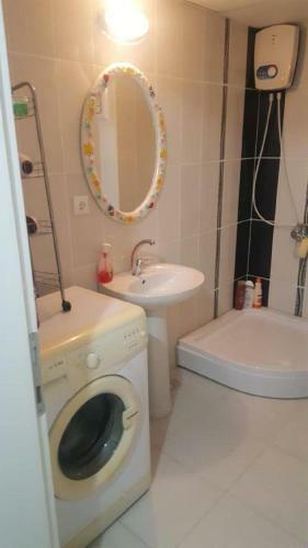 Apartamento Ku?adas?/davutlar Havuzlu Sitede Kiral?k Daire