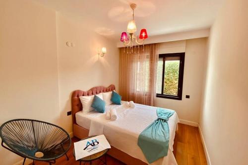 Kusadasi'nda Havuzlu L�x Villa Miray B2