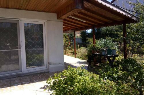 3+1 Guarded Villa, Big Garden, Close To The Beach