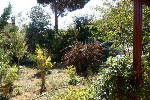 3+1 Guarded Villa, Big Garden, Close To The Beach