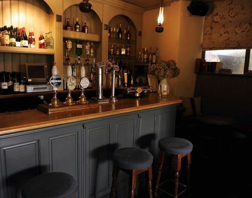 Posada Falcon Inn