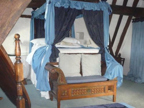 Hostal Cardynham House