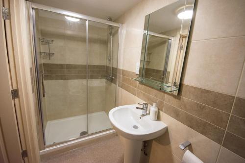Hostal Captain Fryatt Guesthouse
