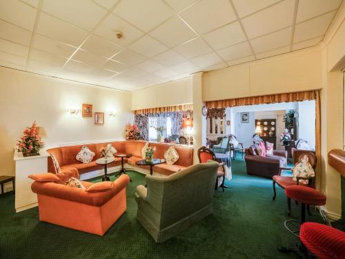 The Cumberland Hotel