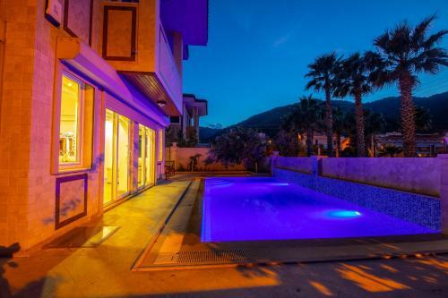 Villa Mo Daily Weekly Rentals