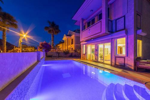 Villa Mo Daily Weekly Rentals