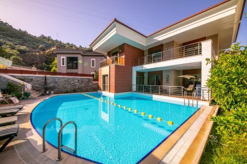 Villa Paris Marmaris Daily Weekly Rentals