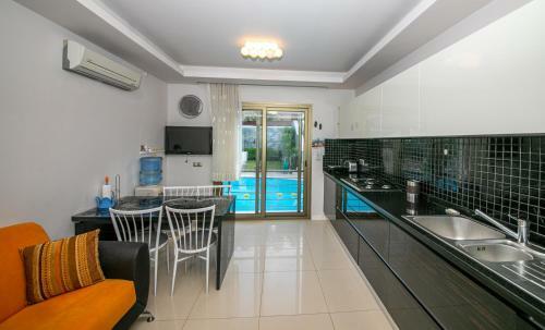 Villa Paris Marmaris Daily Weekly Rentals