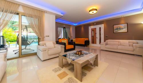 Villa Paris Marmaris Daily Weekly Rentals