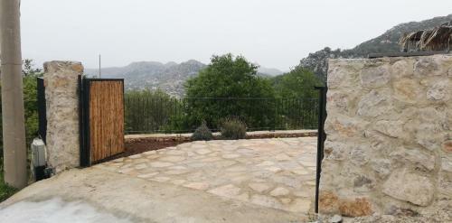 Payam Stone House