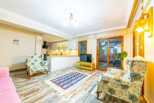 Jasmin Villa With Pool Daily Weekly Rentals