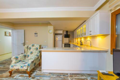 Jasmin Villa With Pool Daily Weekly Rentals