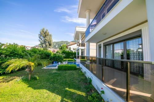 Villa Gunes Icmeler Daily Weekly Rentals