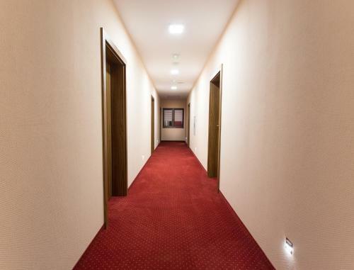 Hotel Noclegi Gawra