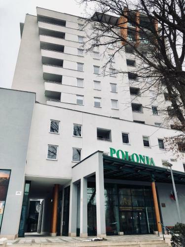 Apartament W Hotelu Etna