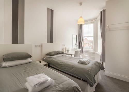 Hostal Kingswood Guest House