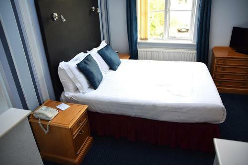 Parkmore Hotel & Leisure Club