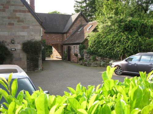 Bed & Breakfast Trough Ivy House