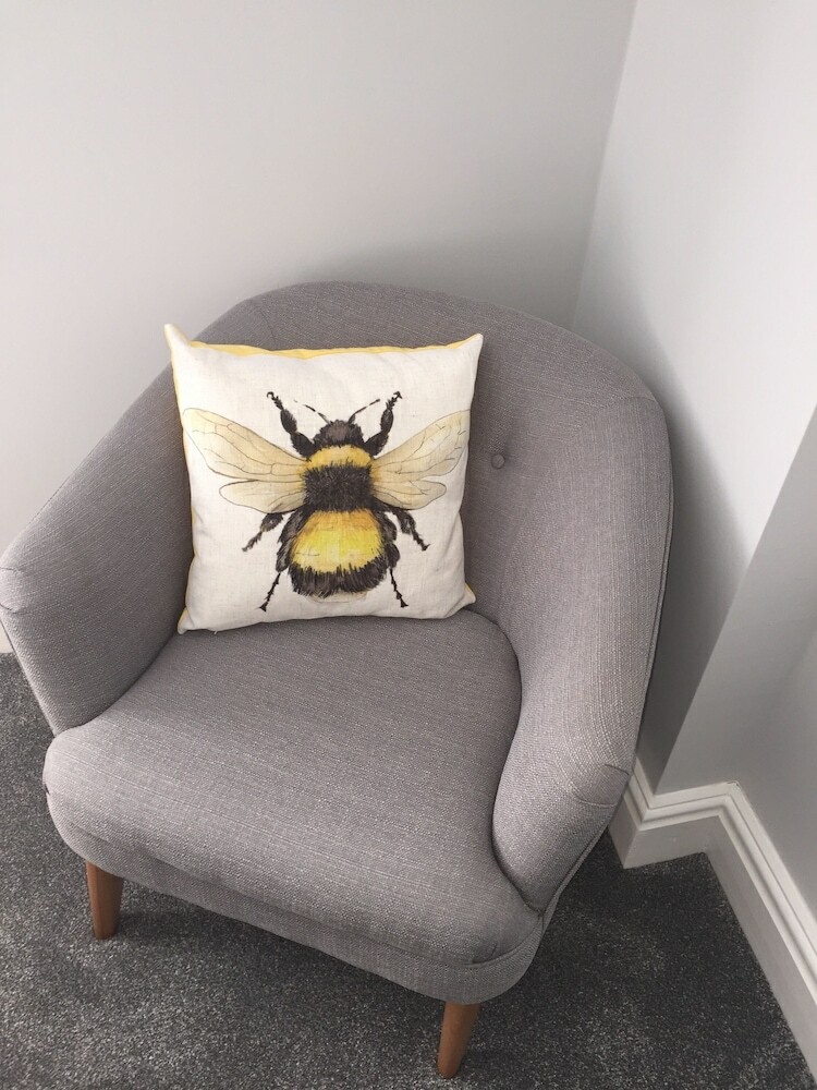 Hostal The Beehive Guest House