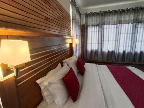 Hotel Blue Pine Keylong