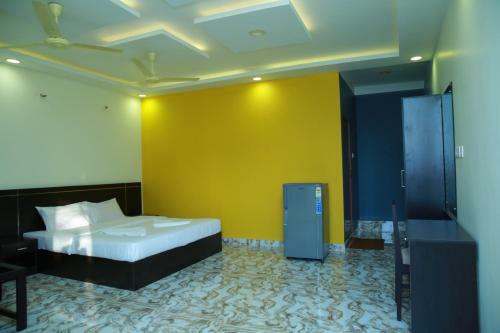 Hotel Honey Hives